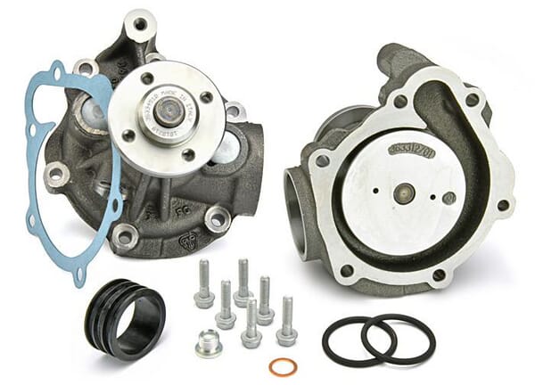Pompe à eau — réf. 02937455OMP