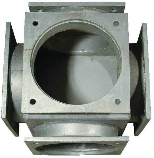 Vícecestná skříň 8"