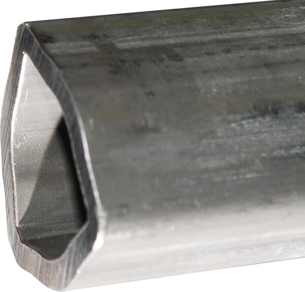Tube profilé intérieur T70, triangulaire, diamètre 45 x 34 x 5,5 mm, longueur : 2 800 mm · réf. 191170100