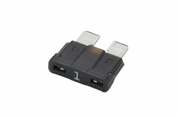 Fusible lame standard 32V 1A longueur 18,8mm noir pack 5x Hella · réf. 8JS711683831