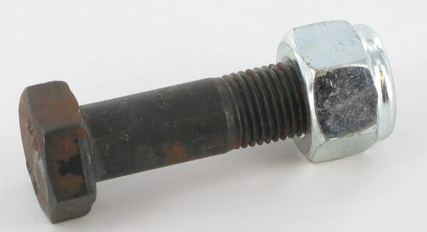 Šroub a matice 12x1,25x45 12.9
