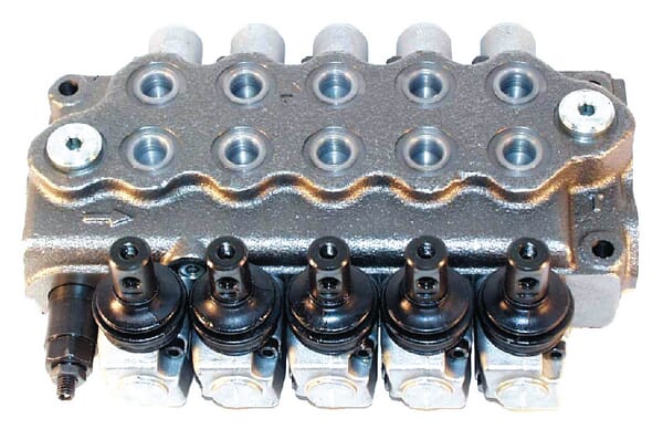Hydraulický rozvaděč 5xDW