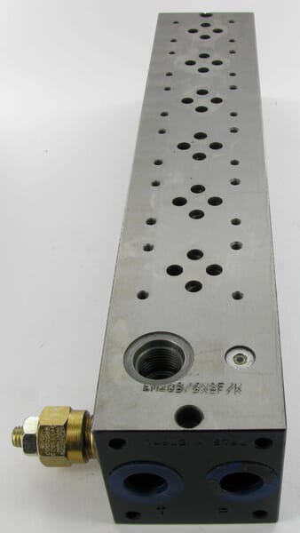 Plaque de base DBV 50-210 bar+forage vue 2