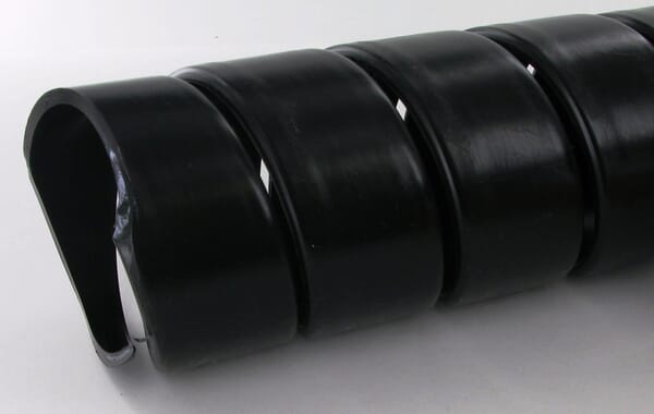 Ochranná plastová spirála černá 80-98 mm