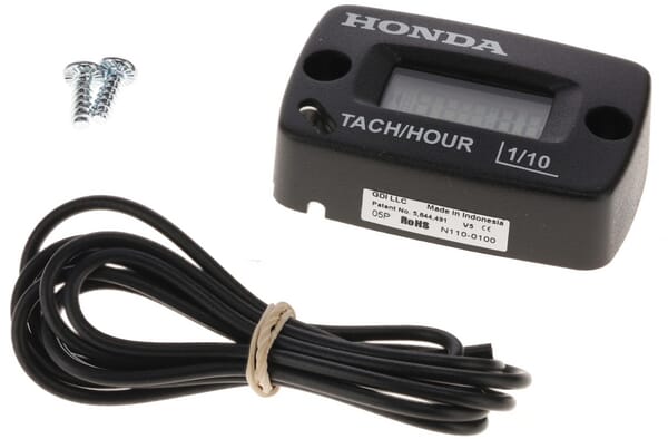 Počítadlo provozních hodin a otáčkoměr, max. 16 000 otáček/min.