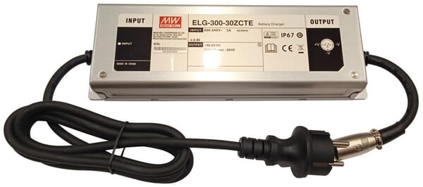 Chargeur de batterie · réf. C02398