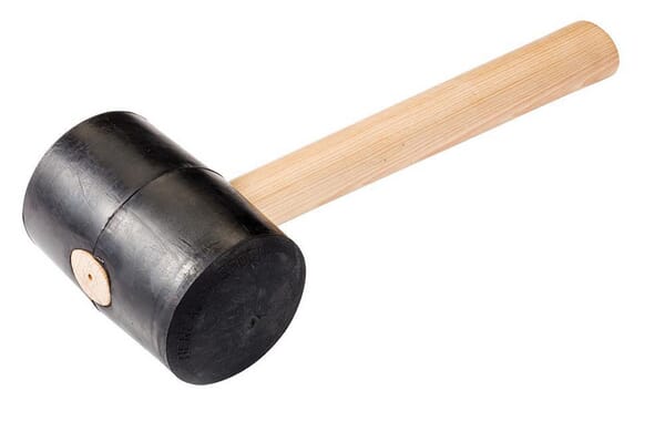 Kladivo č. 9 tvrdé 1,735 kg