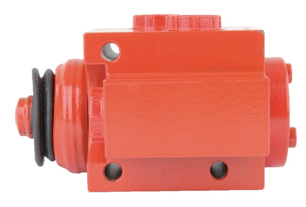 Distributeur hydraulique LI — réf. CL856130000