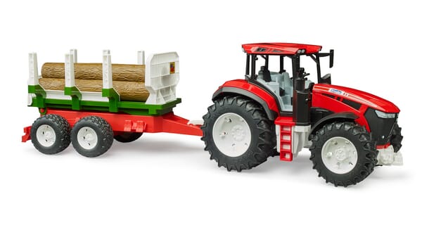 Tracteur avec remorque forestière vue 2