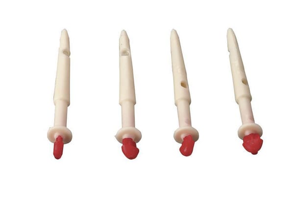 Katetr se stříkačkou