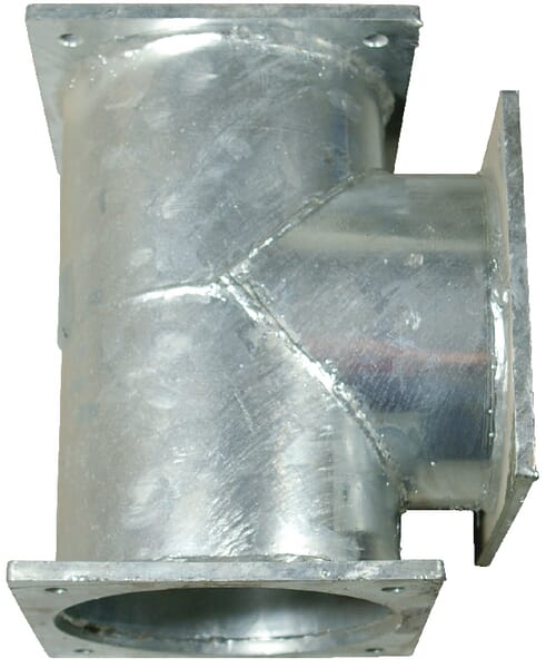 T-kus se 3 čtyřhrannými přírubami