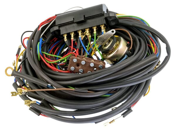 Installation électrique pour tracteurs C330 — réf. 1420990010