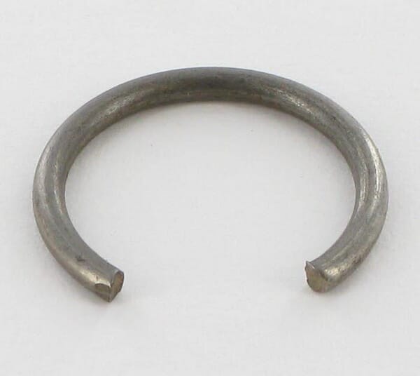 Circlip stabilisateur p/ Renault · réf. 520772N