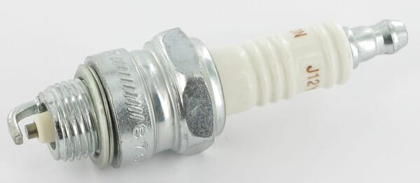 Zapalovací svíčka J12YC